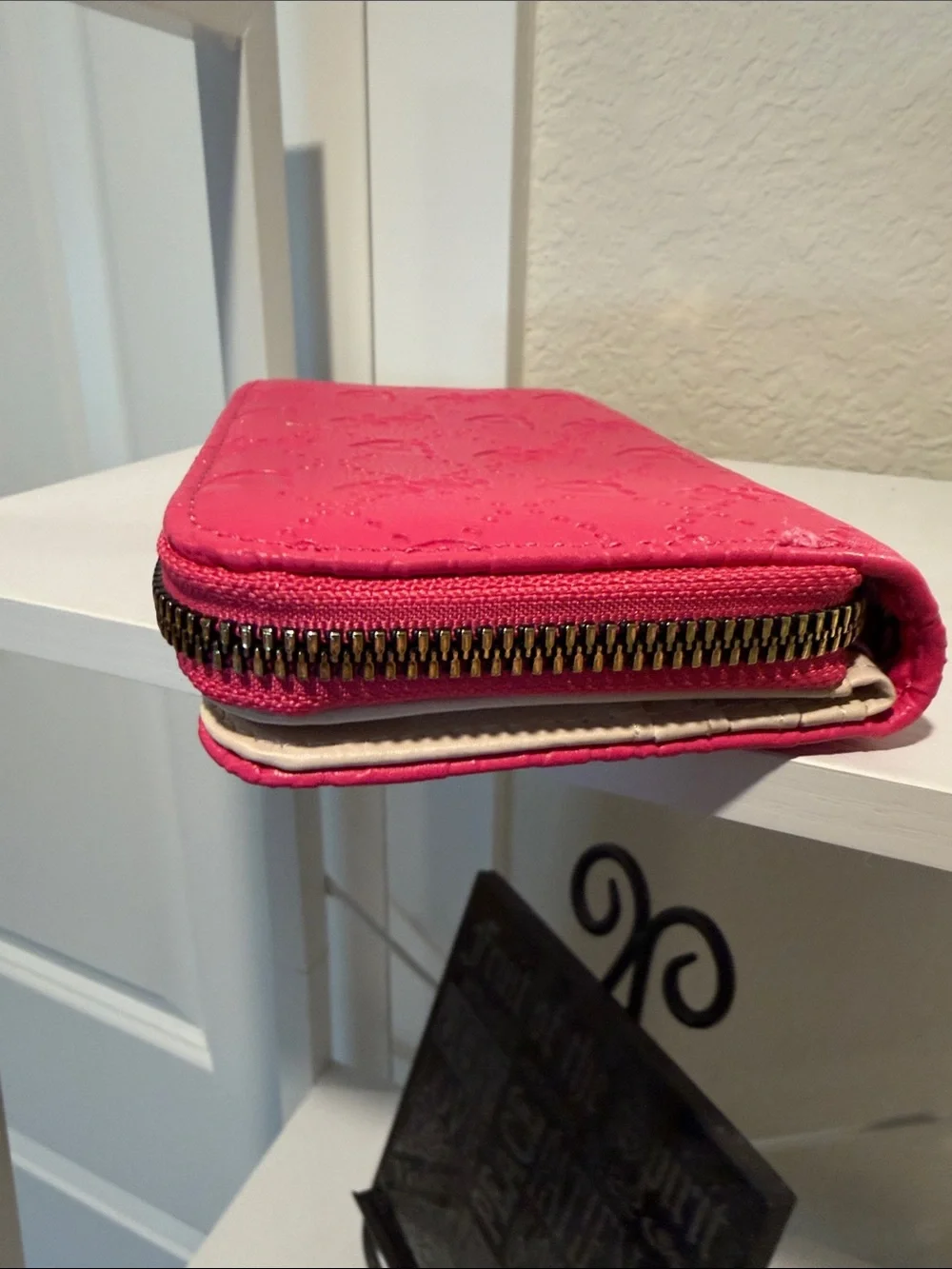 Juicy Couture Bright Pink Embossed Zip Card Wallet with Gold Heart